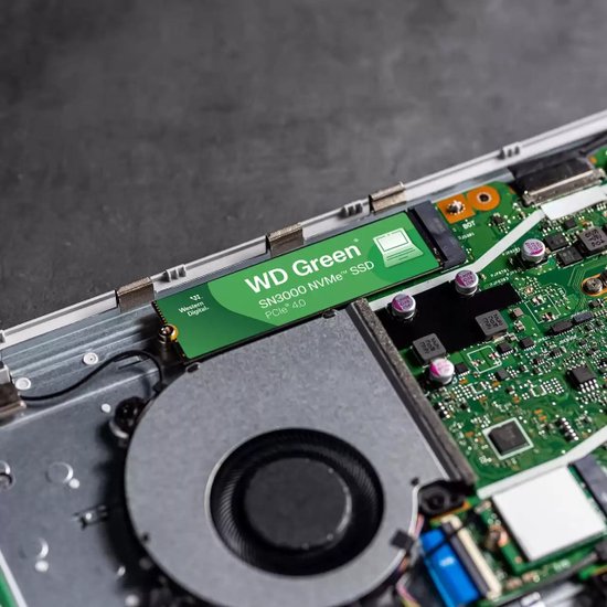 SSD WD Green SN3000 1TB WDS100T4G0E 1 ТБ, M.2 2280, PCI Express 4.0 x4, микросхемы 3D QLC NAND, последовательный доступ: 5000/4200 МБайт/с, совместимость с PS5