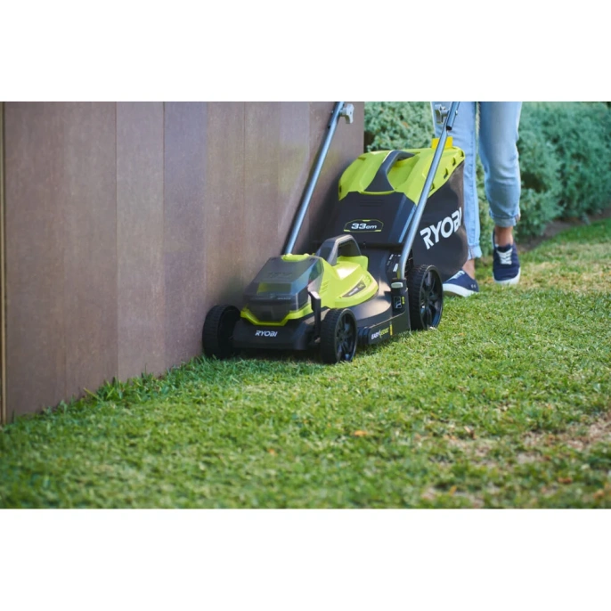 Газонокосилка Ryobi ONE+ 33cm; 1x аккумулятор 4.0Aч RLM18X33B40 5133004306